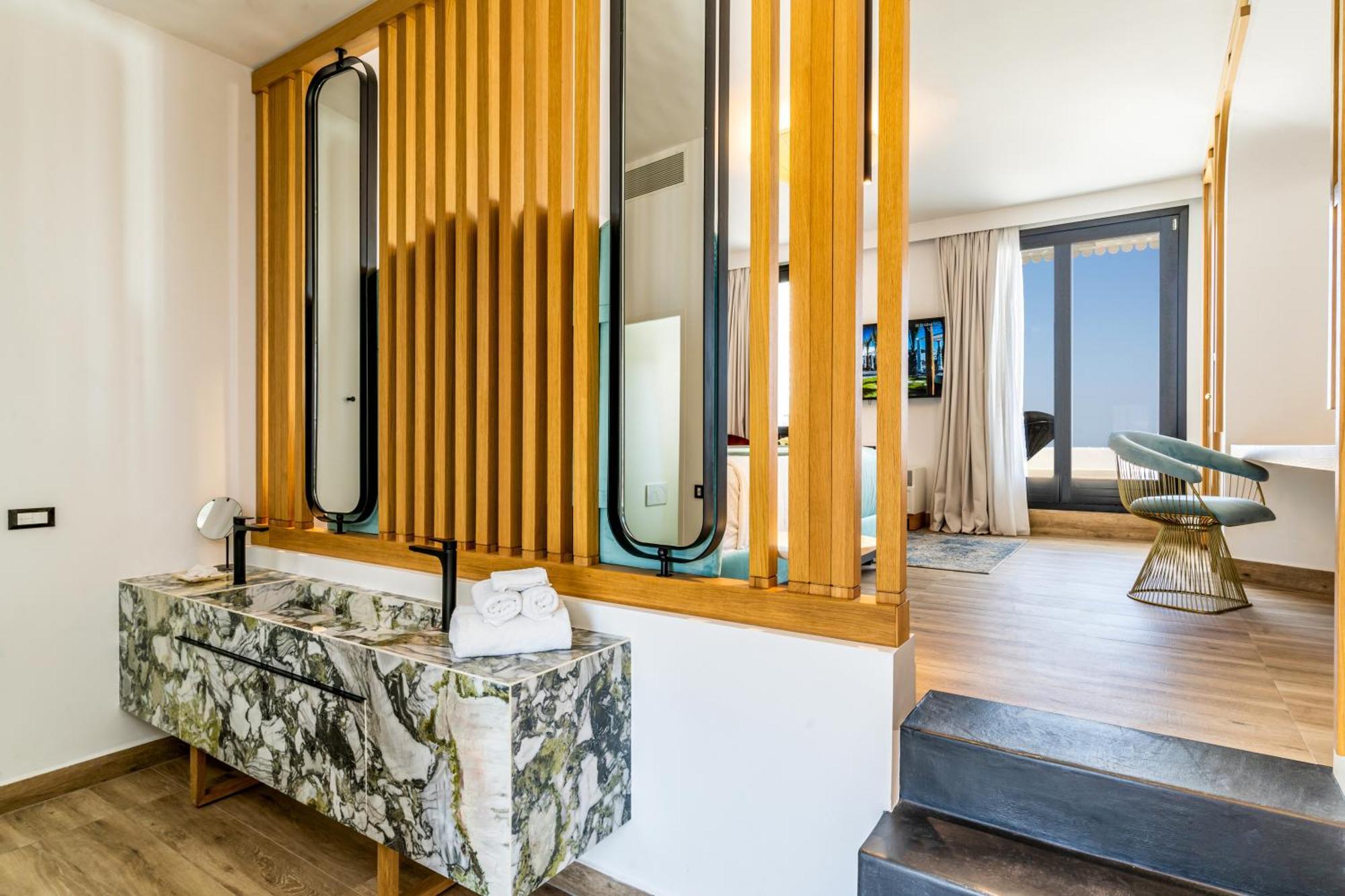 Ξενοδοχείο Cresanto Luxury